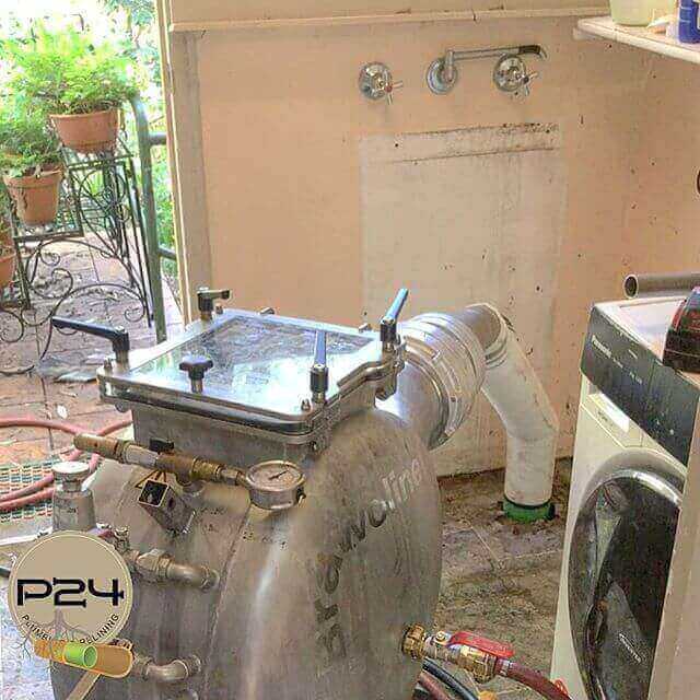 Pipe relining and drain repair work in Sydney