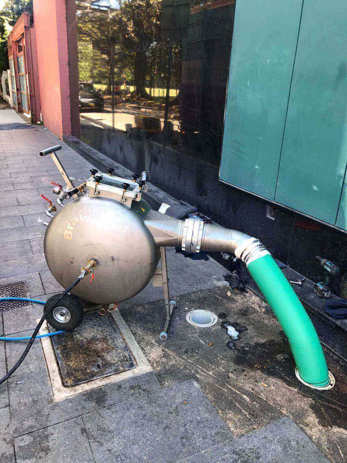 Pipe relining and drain repair work in Sydney