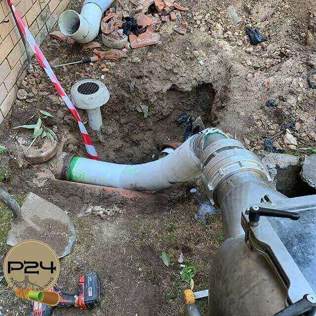 Pipe relining and drain repair work in Sydney
